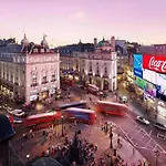 Stylish Sleep6 Flat At Iconic Piccadilly Circusvr6